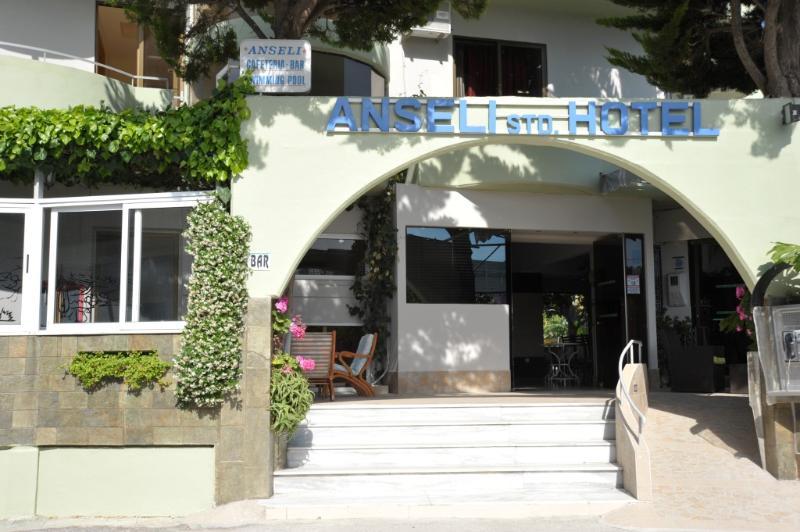Anseli Hotel Кремасті Екстер'єр фото